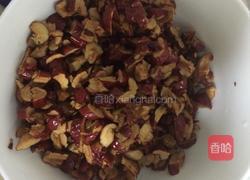 黑糖红枣姜母茶的做法图解1