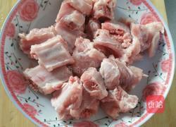 豌豆烧排骨的做法图解2