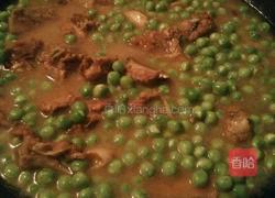 豌豆烧排骨的做法图解6
