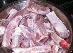 排骨山药汤的做法图解1