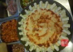 花边烤肠披萨的做法图解4