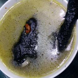 枸杞乌鸡汤的做法[图]