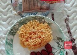 红糖枣子银耳汤的做法图解1
