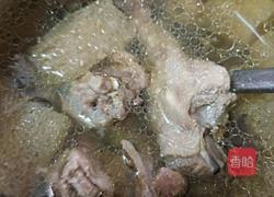 竹荪枸杞母鸭汤的做法图解5