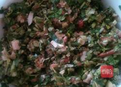 香菜猪肉饺子的做法图解4