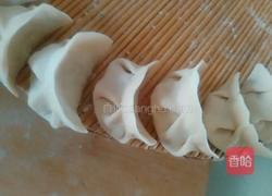 香菜猪肉饺子的做法图解8