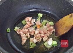 菜花炒西红柿的做法图解2