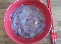 黄瓜拌猪肝的做法图解2