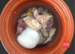 猪肺排骨海底椰汤的做法图解2