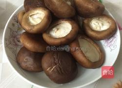 酸菜肉片炒香菇的做法图解1