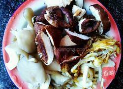 菌菇肉片汤的做法图解3