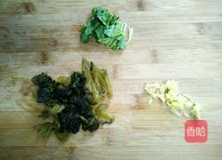 酸菜煮粉丝的做法图解2