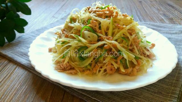 青椒土豆炒肉丝