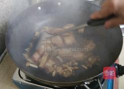 花色炒腊肉的做法图解4