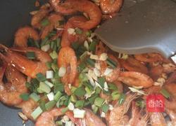 椒盐基尾虾的做法图解3