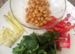 黄豆酱焖鱼的做法图解2