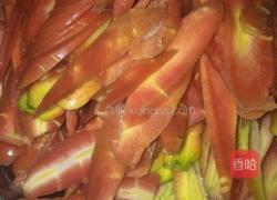 胡萝卜炒肉的做法图解1