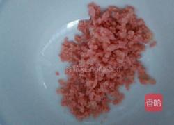虾仁香肠鸡蛋羹的做法图解2