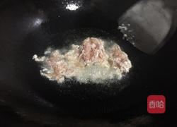 荠菜肉沫香干丁的做法图解3