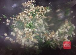 荠菜肉沫香干丁的做法图解5