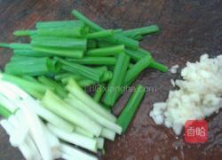 瘦肉土豆片的做法图解2