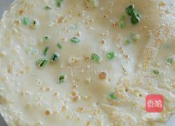 葱香鸡蛋饼的做法图解4