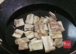 腊排骨萝卜汤的做法图解4