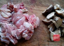 香菇滑蒸鸡的做法图解3