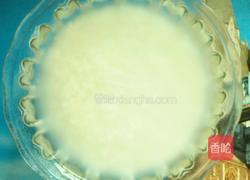 五彩咸蛋糯米的做法图解1