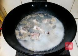 祛湿汤-土茯苓猪骨汤的做法图解3