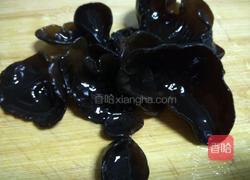 木耳竹笋腊肉饭的做法图解2