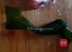海带排骨汤的做法图解1