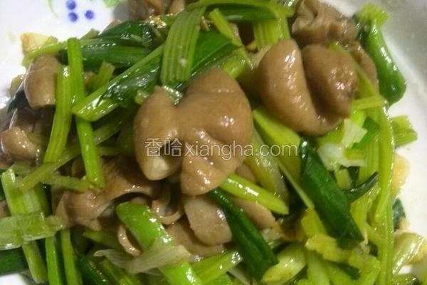 芹菜蒜苗炒大肠