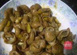 芹菜蒜苗炒大肠的做法图解4