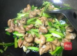 芹菜蒜苗炒大肠的做法图解6