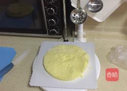 Kt猫蛋糕的做法图解1