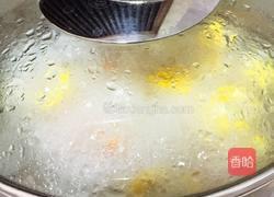 玉米红萝卜淮山排骨汤的做法图解6