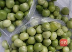 肉丁炒豌豆的做法图解2