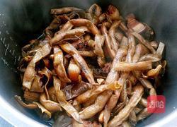 红烧肉炖干豆角的做法图解11
