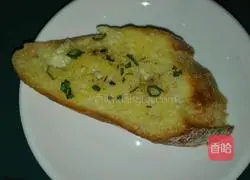 French pesto bread recipe illustration 4