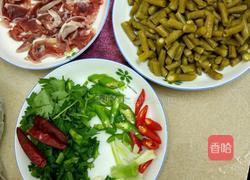 酸辣鸡杂的做法图解1
