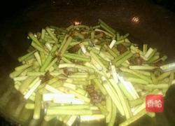 蒜苗豆牙肉炒饼的做法图解4