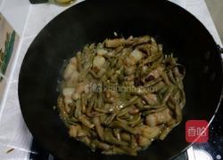 五花肉炖干豆角的做法图解11