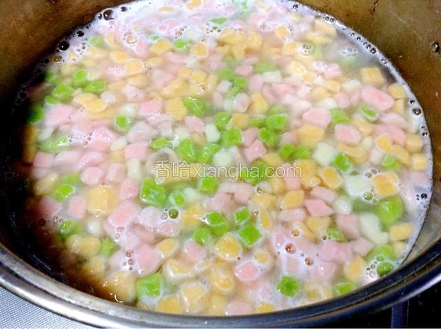 煮3开，看到疙瘩已经飘起来了就煮好了。