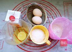 圣诞草莓迷你蛋糕的做法图解1