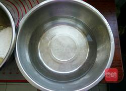 圣诞草莓迷你蛋糕的做法图解3