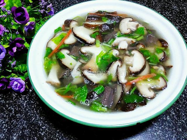 香菇鸭血靓汤