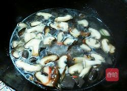 香菇鸭血靓汤的做法图解10