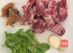 生抽煮排骨的做法图解1