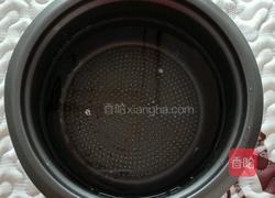 红糖苹果银耳汤的做法图解3